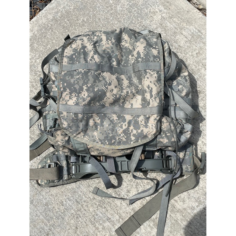 US Military MOLLE II Large Rucksack UCP Digital Camo Backpack with Frame NSN